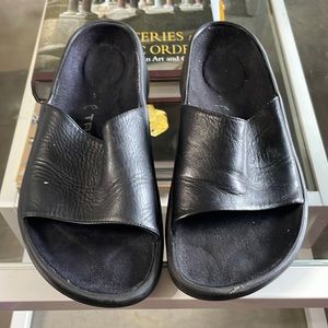 TATAMI sandals